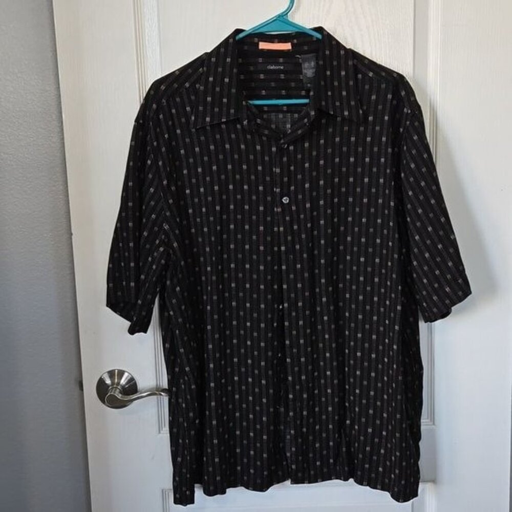 Claiborne Short Sleeve Button Up Shirt Black, Mens Sz XL (SKU 26-0014)